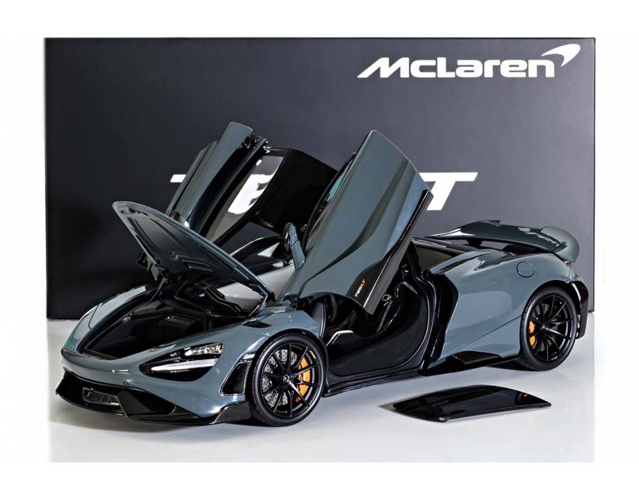 McLaren 765LT Chicane Effect