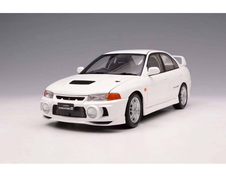 Mitsubishi Lancer Evo IV...