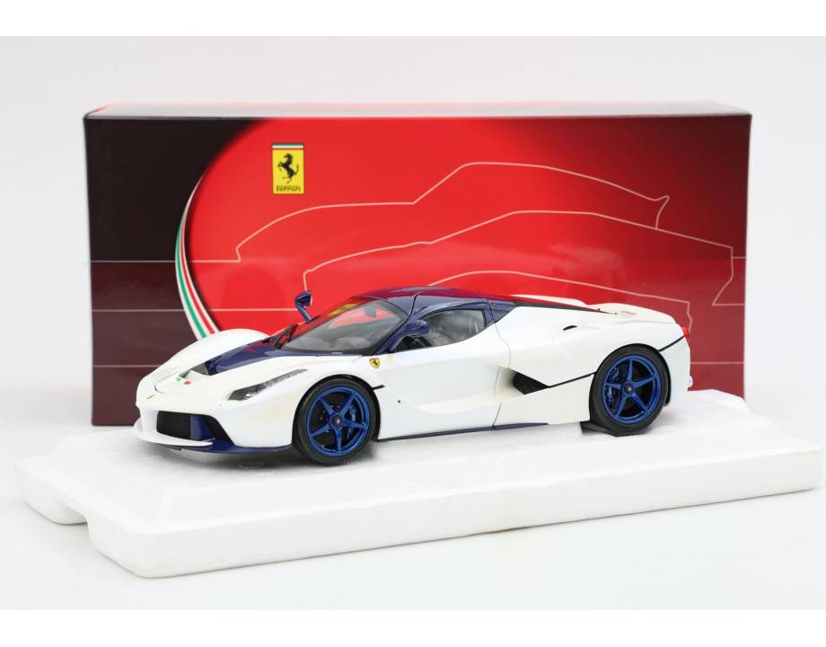 Ferrari LaFerrari Bianco...
