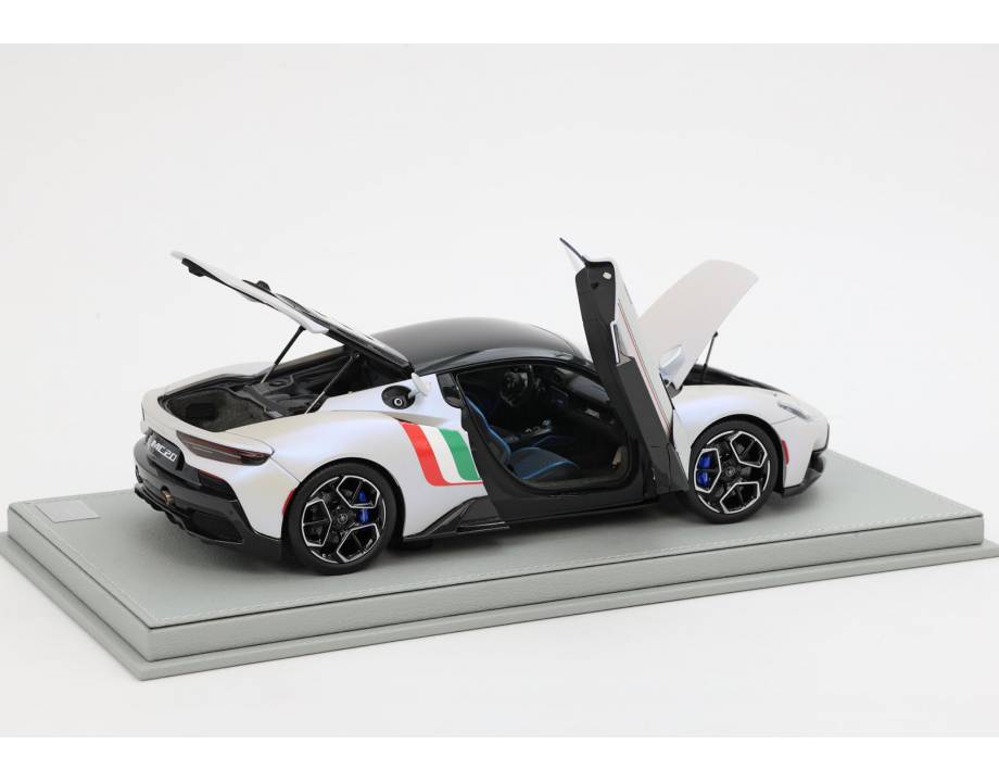 Maserati MC20 White Audace...