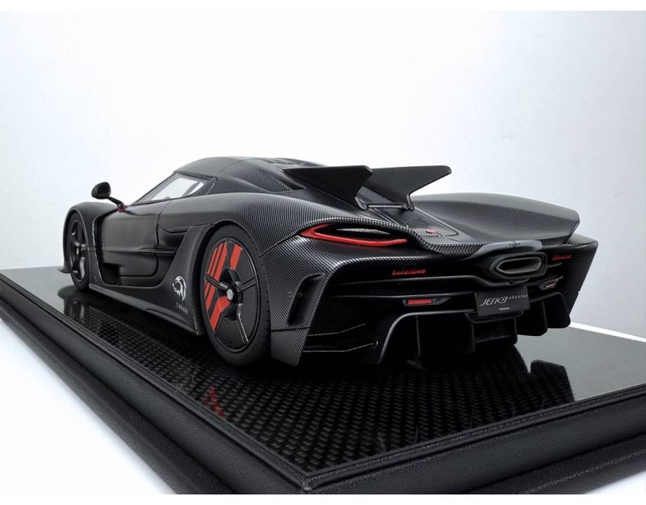 Koenigsegg Jesko Absolut...