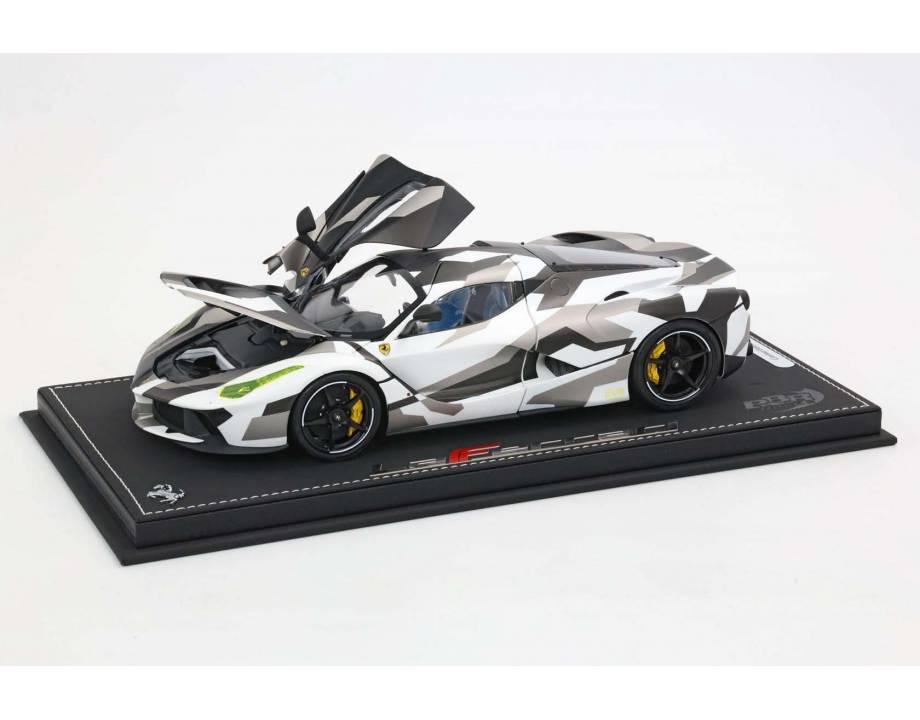 Ferrari LaFerrari...