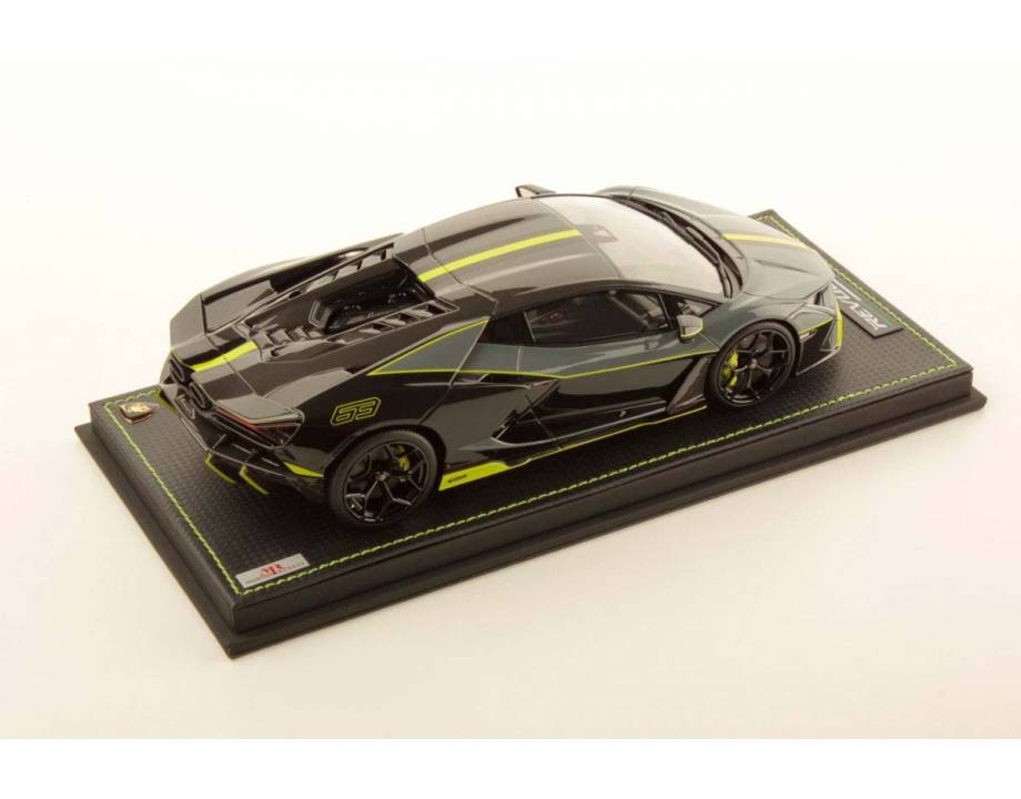 Lamborghini Revuelto Grigio...