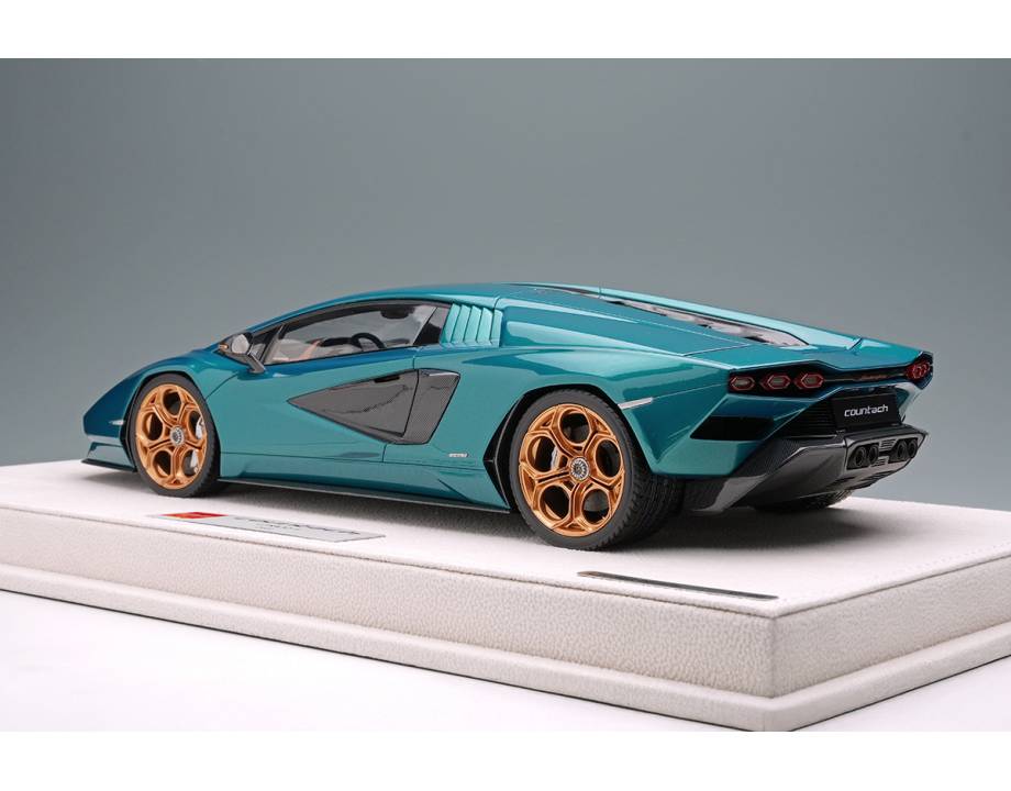 Lamborghini Countach LPI...