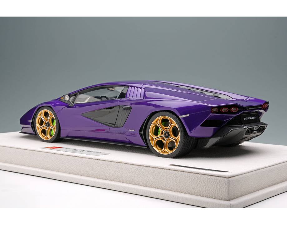 Lamborghini Countach LPI...