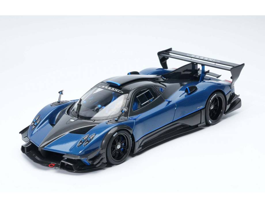 Pagani Zonda Revolucion -...