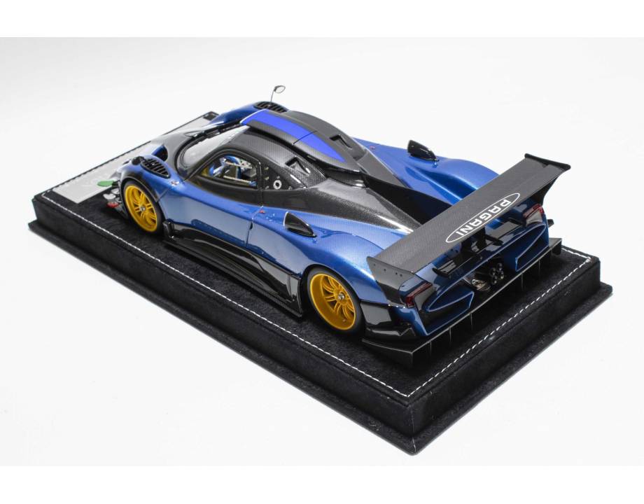 Pagani Zonda Revolution...