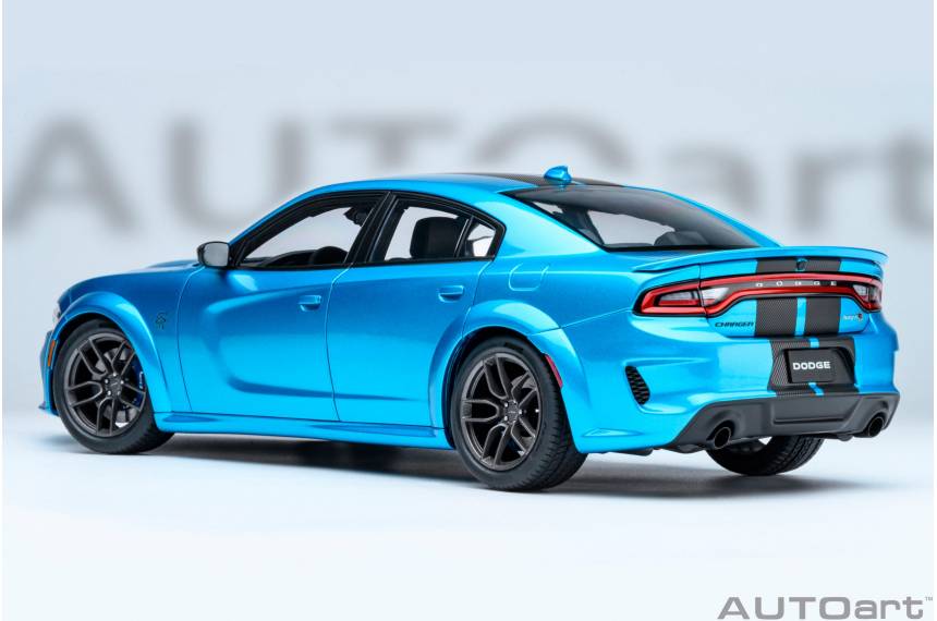 Dodge Charger SRT Hellcat...