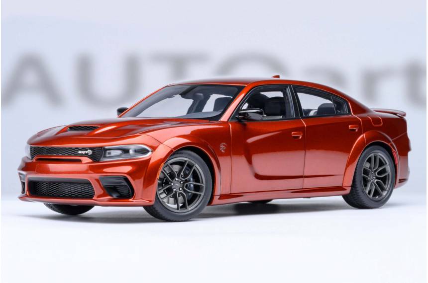 Dodge Charger SRT Hellcat...
